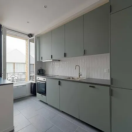 Un Duplex Familial Lumineux Et Harmonieux Apartment